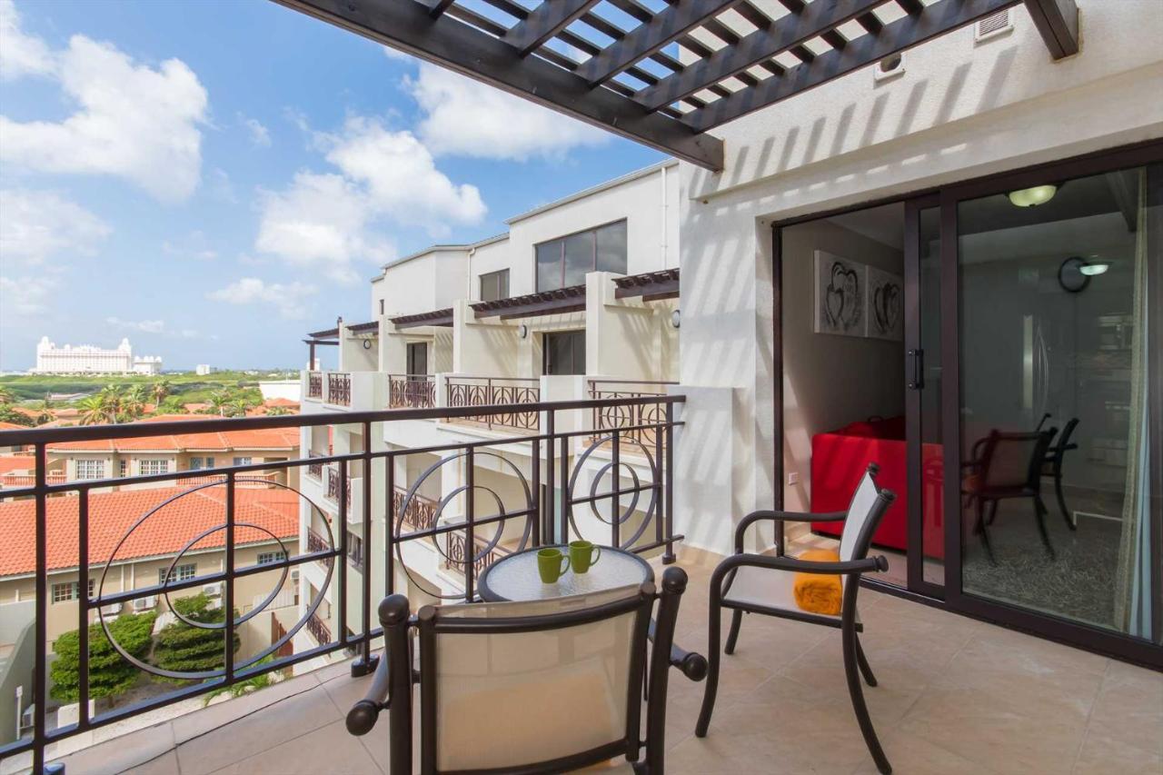 Palmaruba Condos Palm Beach Bagian luar foto